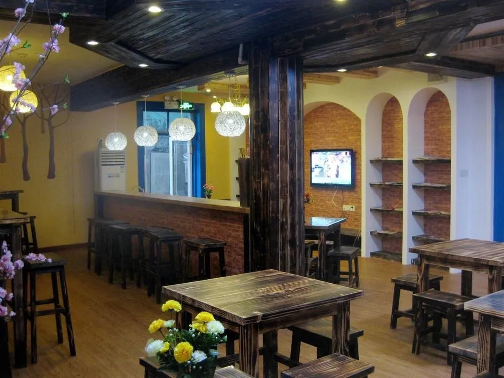 Penglai Yi Jia Express Hotel