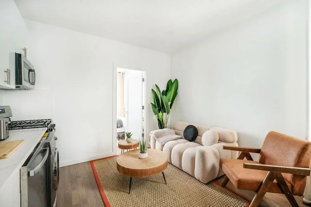 1290-3 New Renovated 2 Bedrooms in UES
