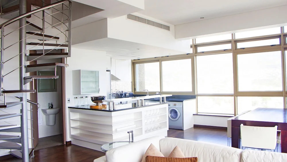 ITC Hospitality Group Penthouse 2 Bedrooms Cartwright s Corner