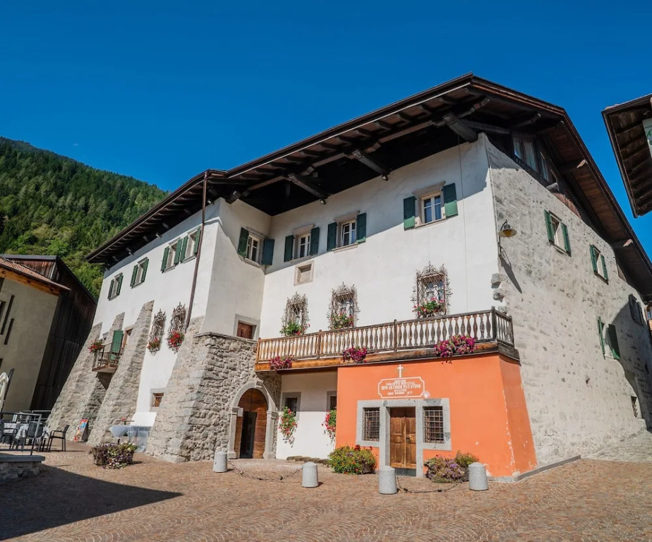Palazzo Lodron Bertelli. Dimora Storica & Spa