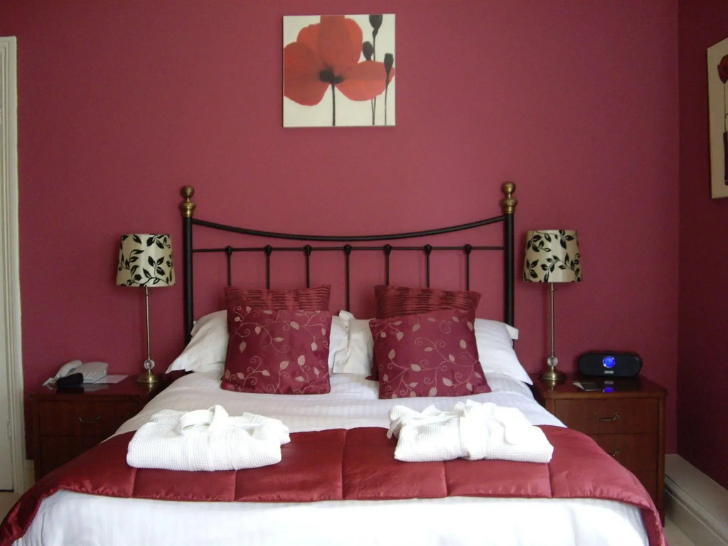 Knoll Country House