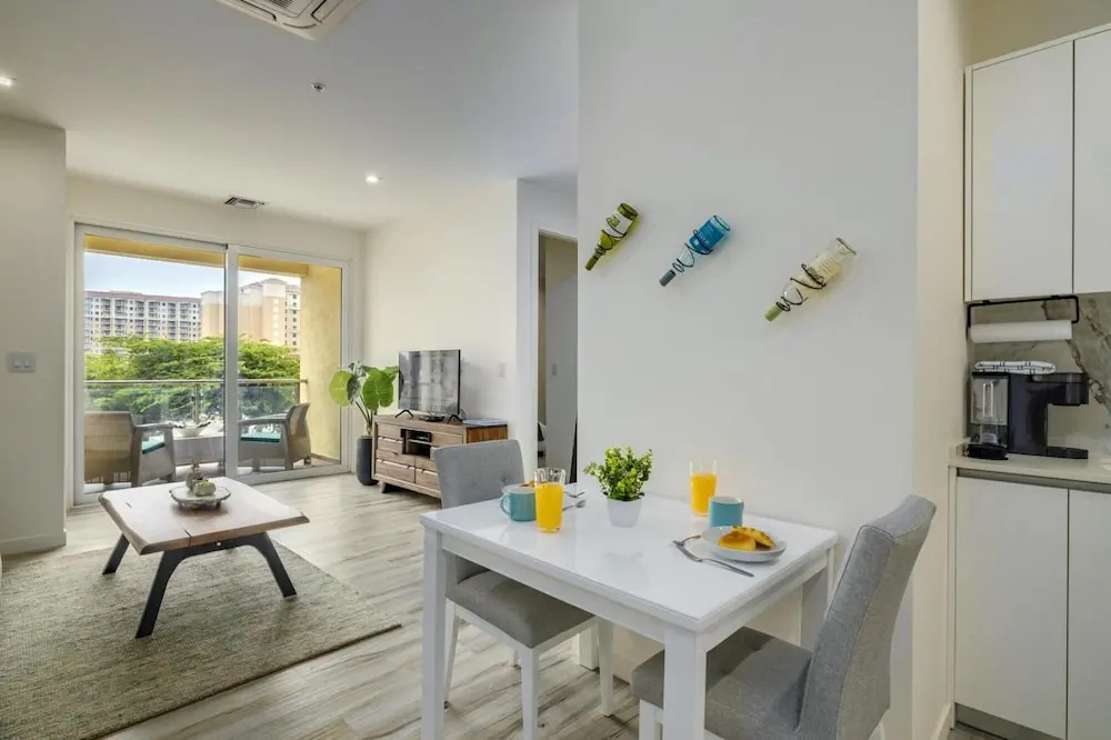 NEW 2BR Condo in of Palm Beach Walk 2 Beach