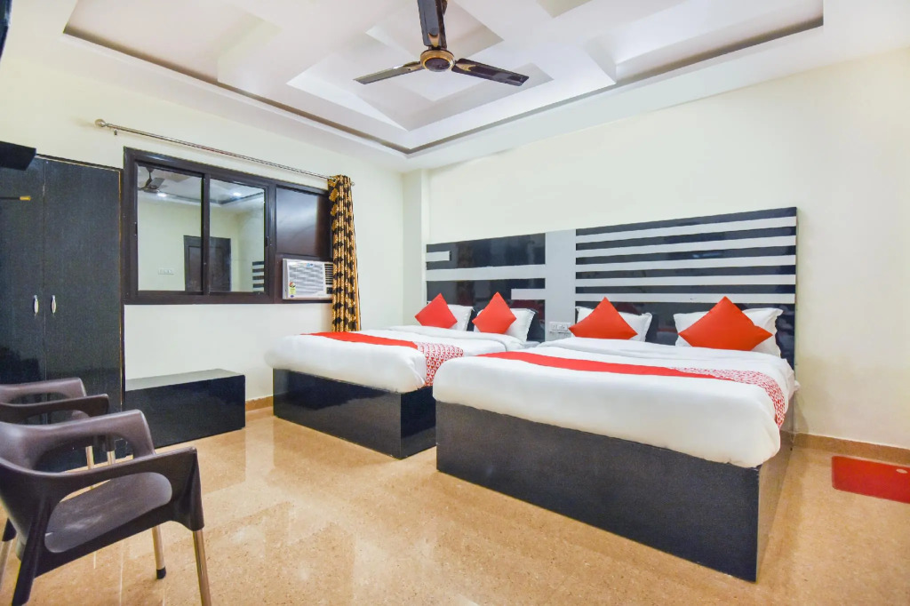 OYO 69118 Hotel Relax