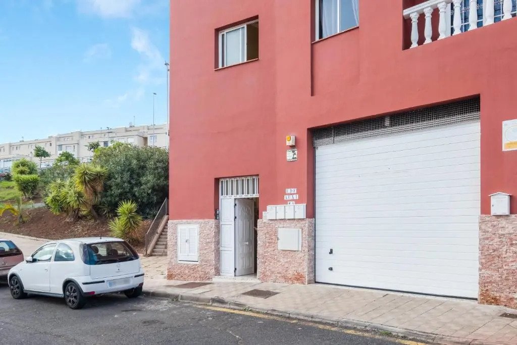 Three bedroom apartment ii near Sc