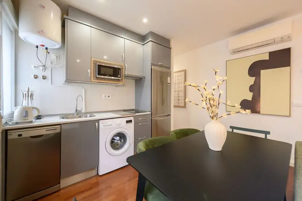 M Mal71b Moderno Piso de 1 Dormitorio en Madri