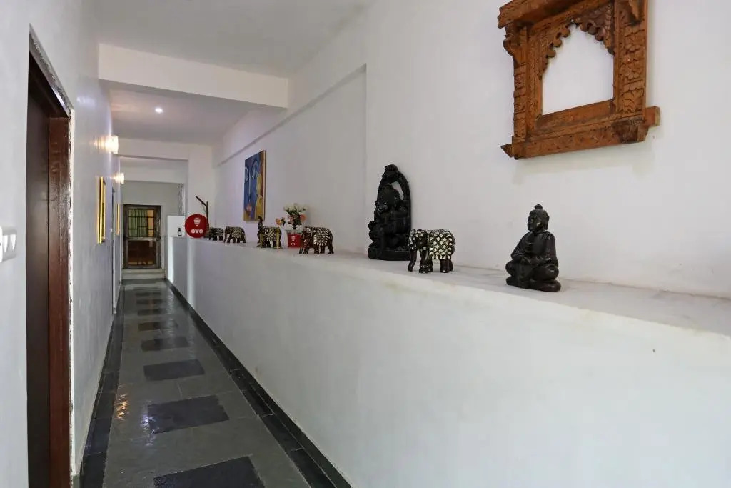 OYO 81306 Home Modern Stay