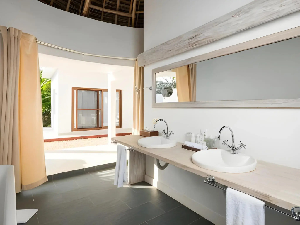Gold Zanzibar Beach House & Spa