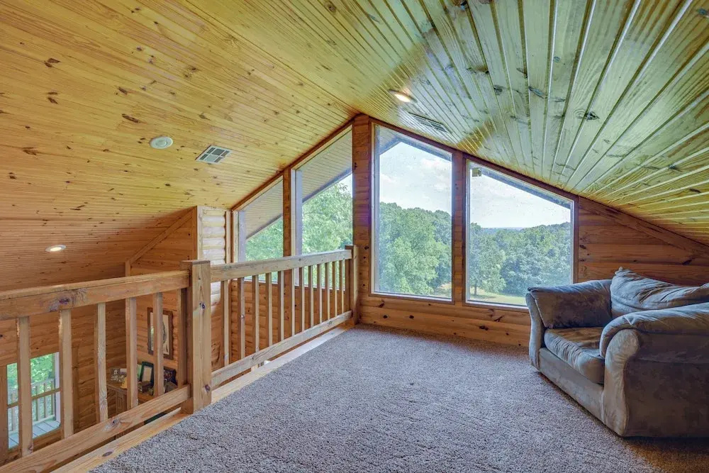 Spacious Log Cabin in Fairland, 1 Mi to Grand Lake