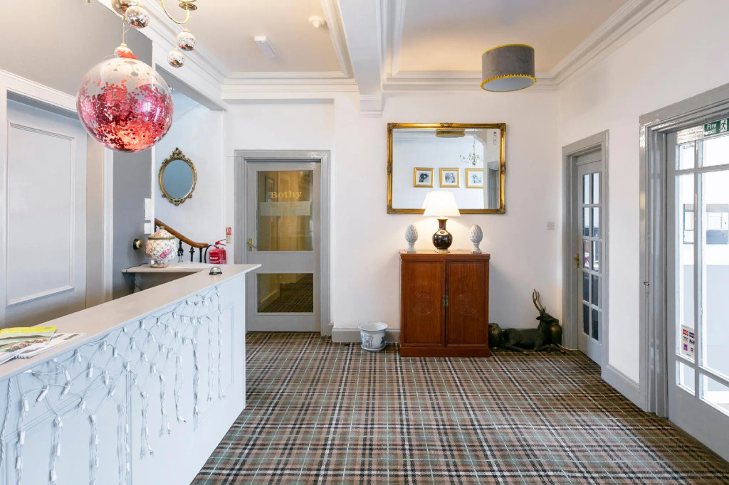 Lochinvar Hotel