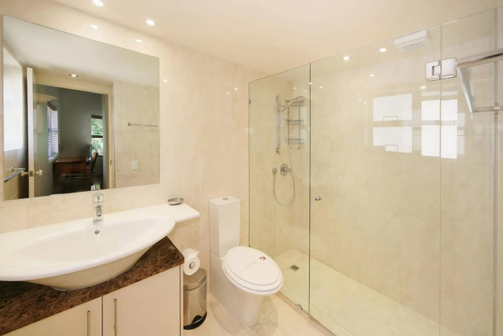 Alderly Apartment 10