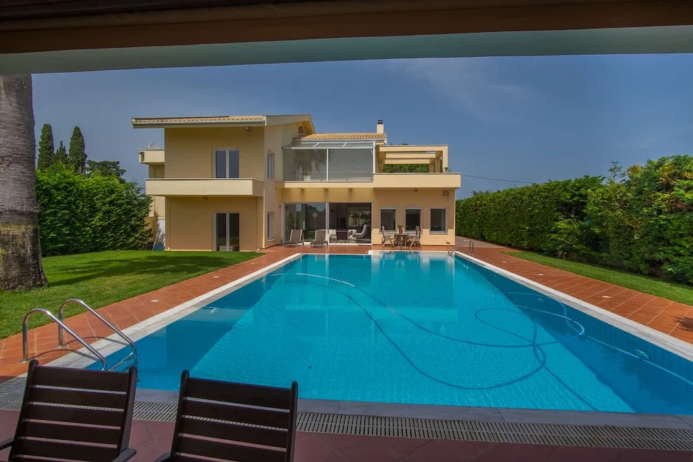 Vila Nikopolis