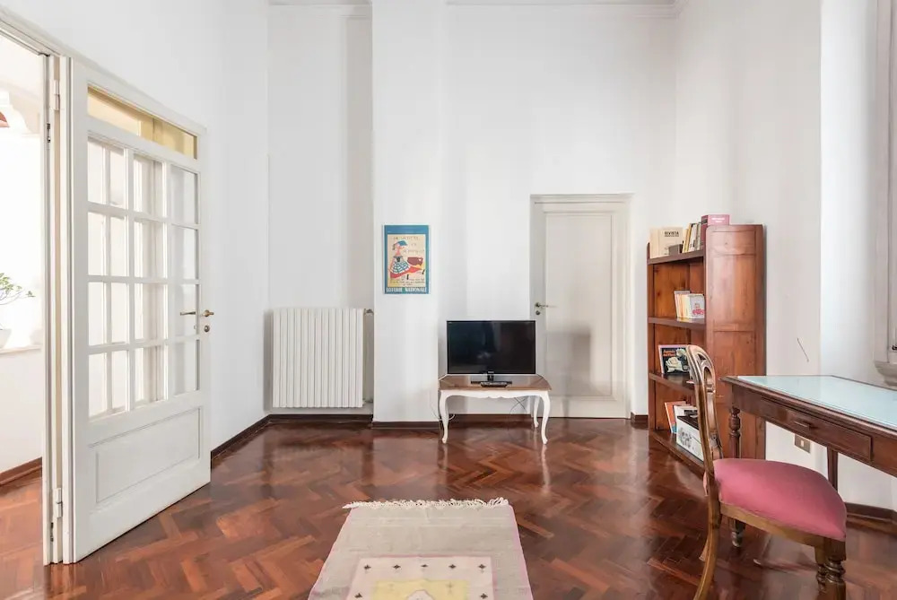 LEOPOLDA DREAM beautiful apartment sleeps 5!