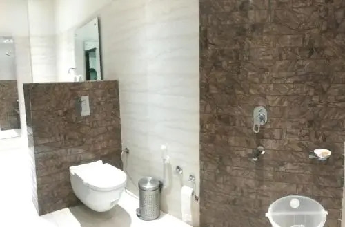 Hotel Aroma Inn
