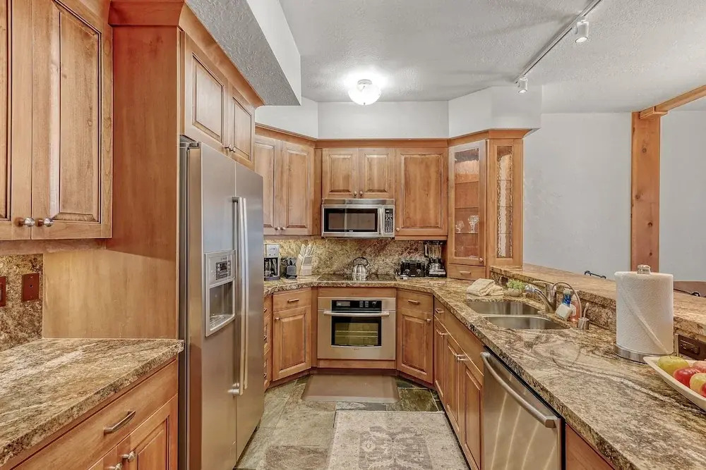 12 C Powder Run 2 Bedroom Condo by RedAwning