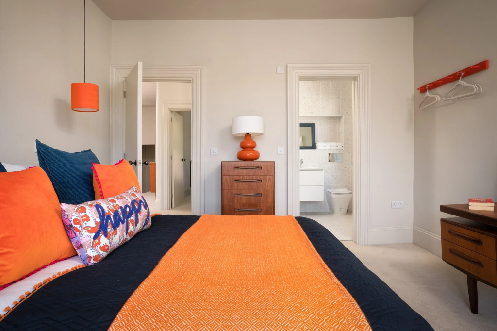 Two Guns - Contemporary, Stylish Townhouse With Stunning Sea Views