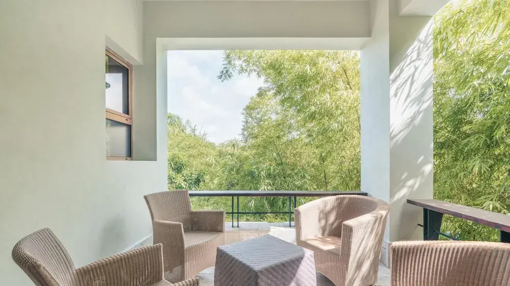 Be Relaxed at This 2BR apt at Casa De Campo C2