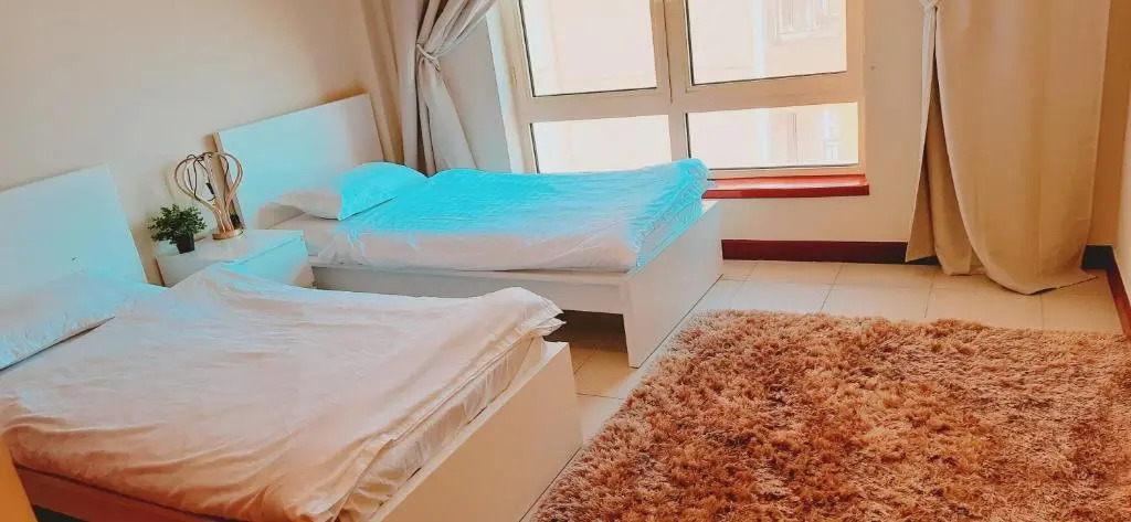 ريفان بيتش شقه 3 غرف على البحر يتطلب عوائل فقط