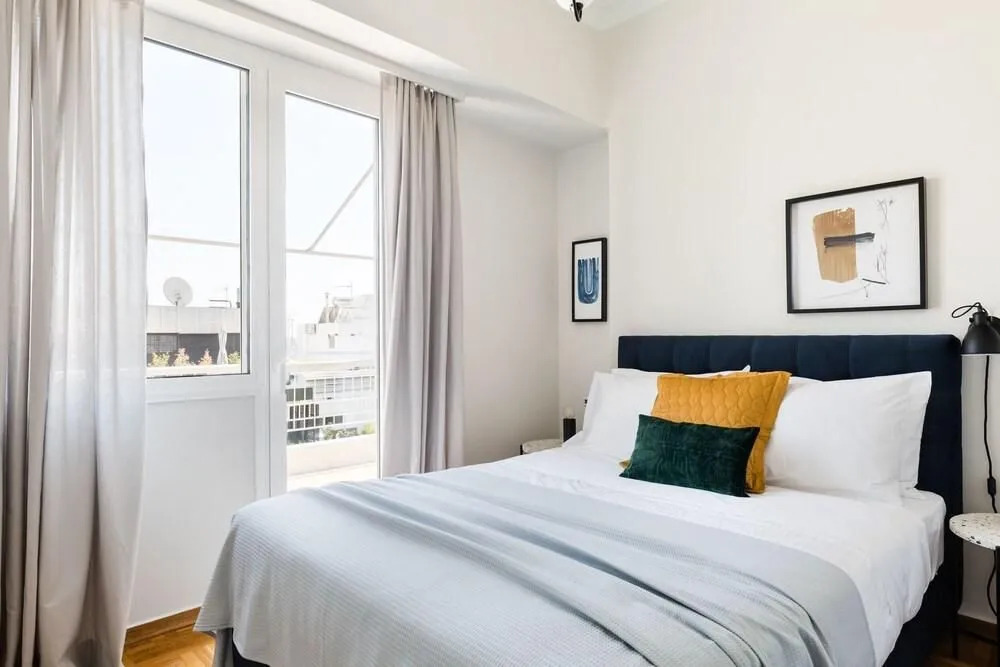 UPSTREET Elegant Luminous 3BD Apt-Kolonaki