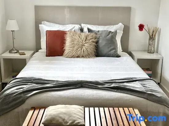 S. Pedro House - Apt. w/pool and garden 5 minutes from the beach