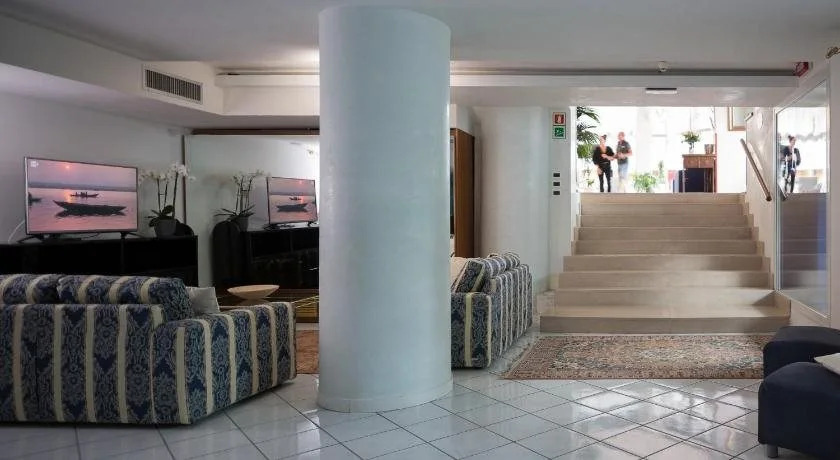 Hotel Astro