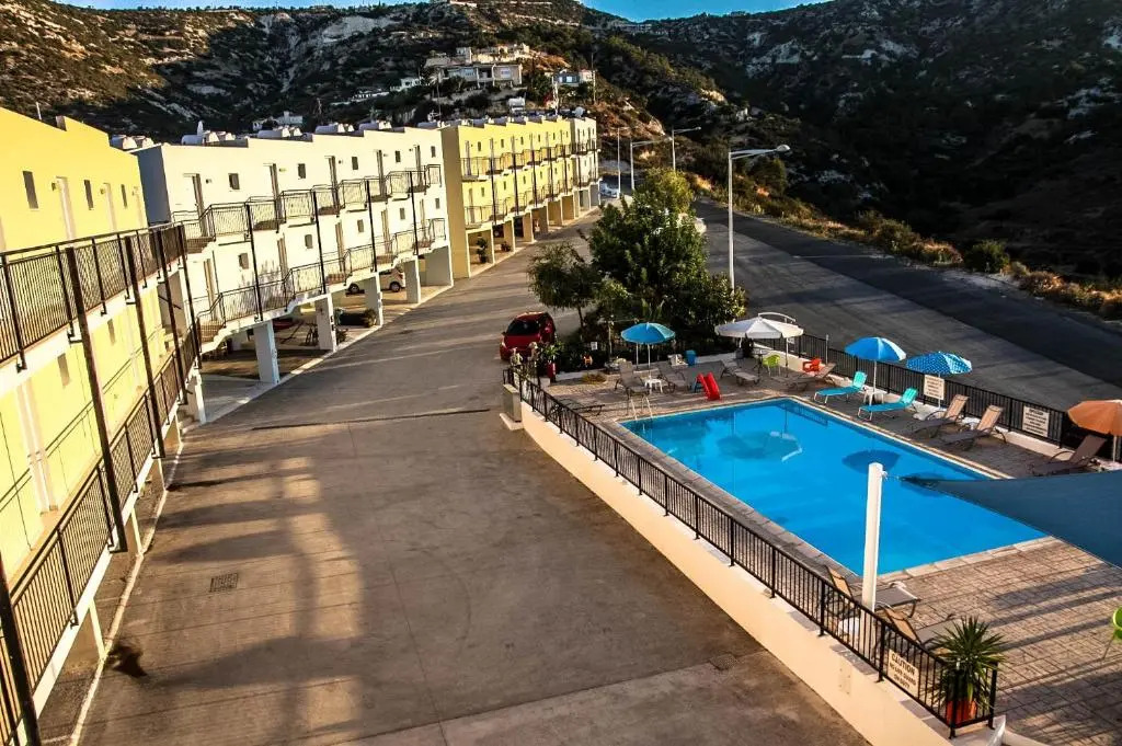 Peyia Pearl Suites