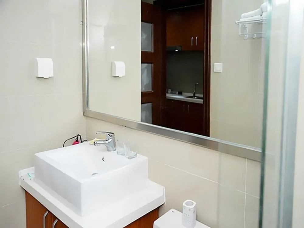 Hebino Hotel (Wuhan Jiyu Bridge Wanda Plaza)