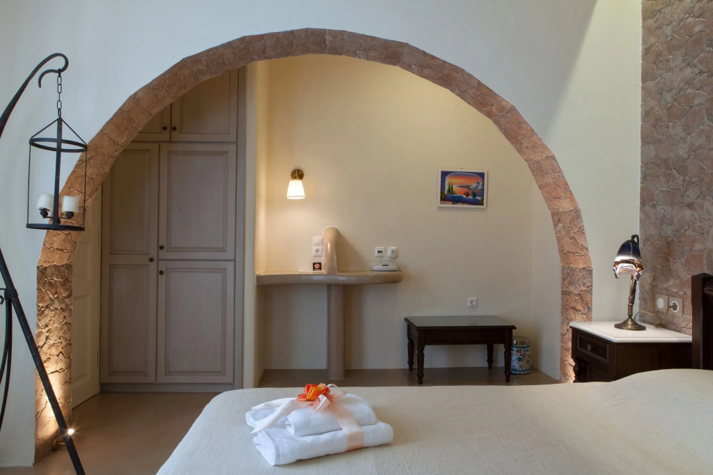 Tinos Aqua Palazzo