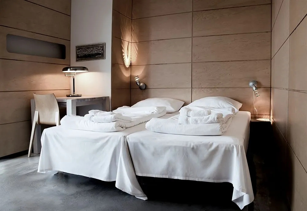 Hotel Galery 69