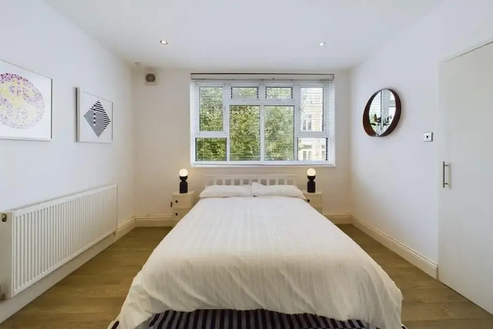 The Earl's Court Hideaway - Warm 3bdr House