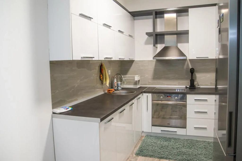 L&L Luxury Apartments