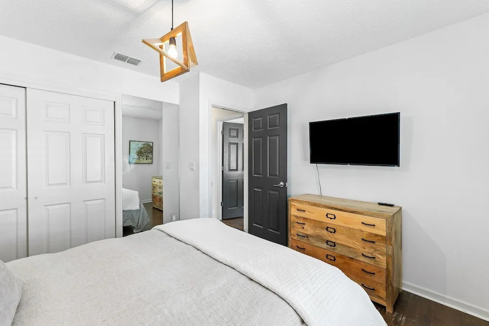 Hobnob In Old Seagrove \ Private Pool, Golf Cart, Close To Seaside 5 Bedroom Home by RedAwning
