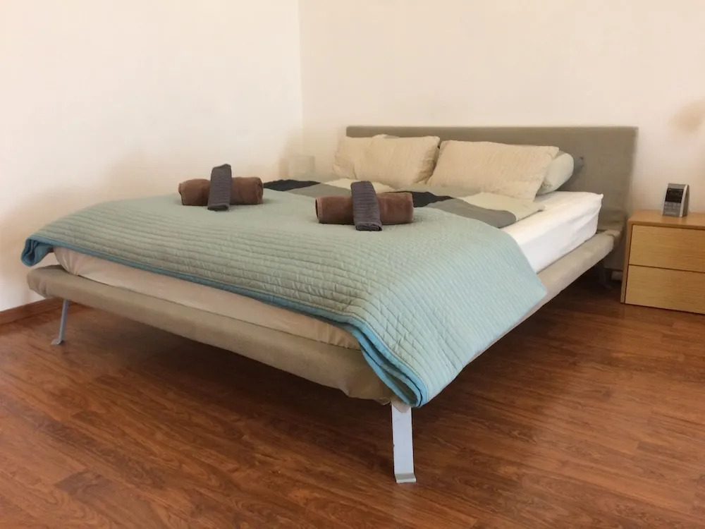 El Patio Apartment
