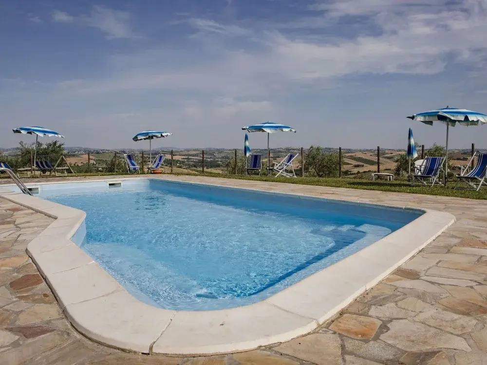 Apartment With Shared Pool