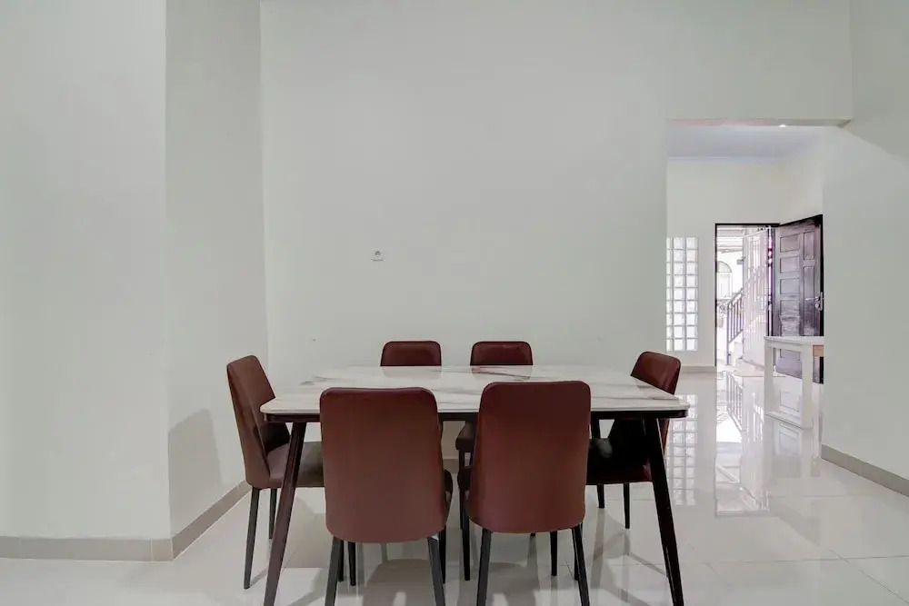 OYO 94758 Kamila House