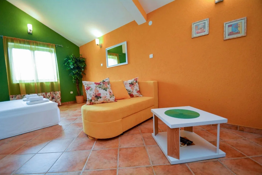 Apartments House 91