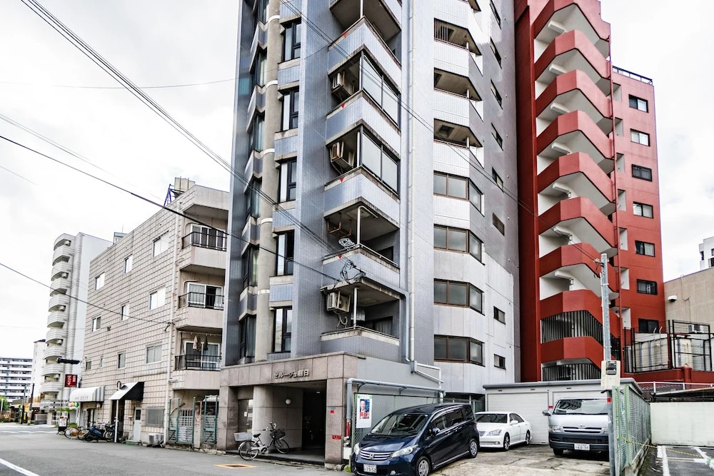 IKIDANE HOUSE Namba Minami