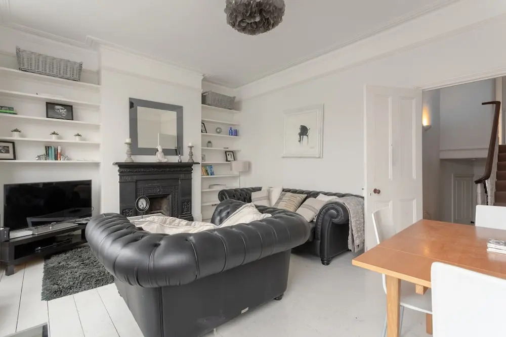 2 Bedroom Flat In Fantastic Location