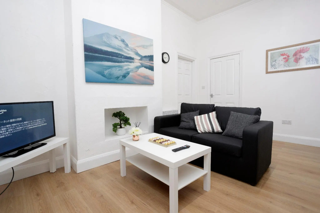 Kirkstall Serviced Apartments Leeds
