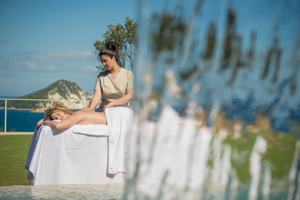 Artina Luxury Villa