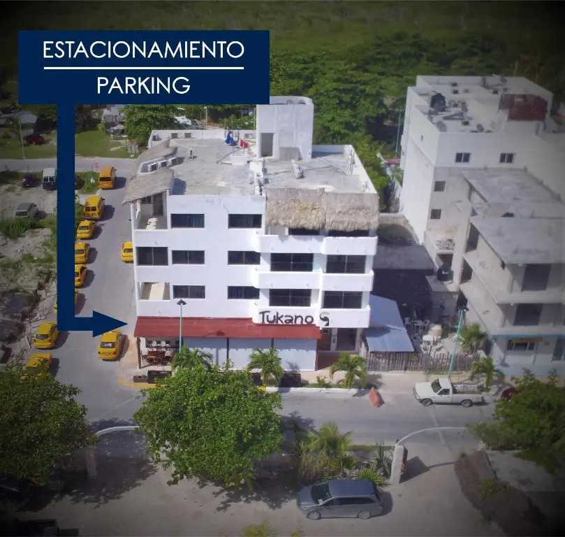 TUKANO 8 | En el centro de Mahahual