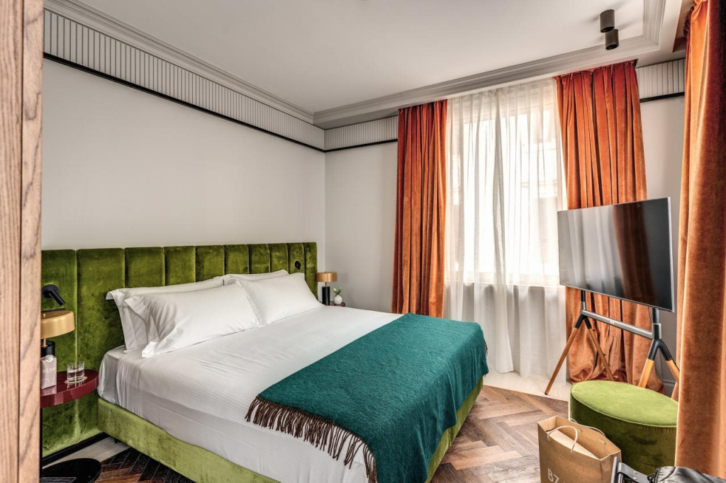 Santa Maria Maggiore Suites Apartments