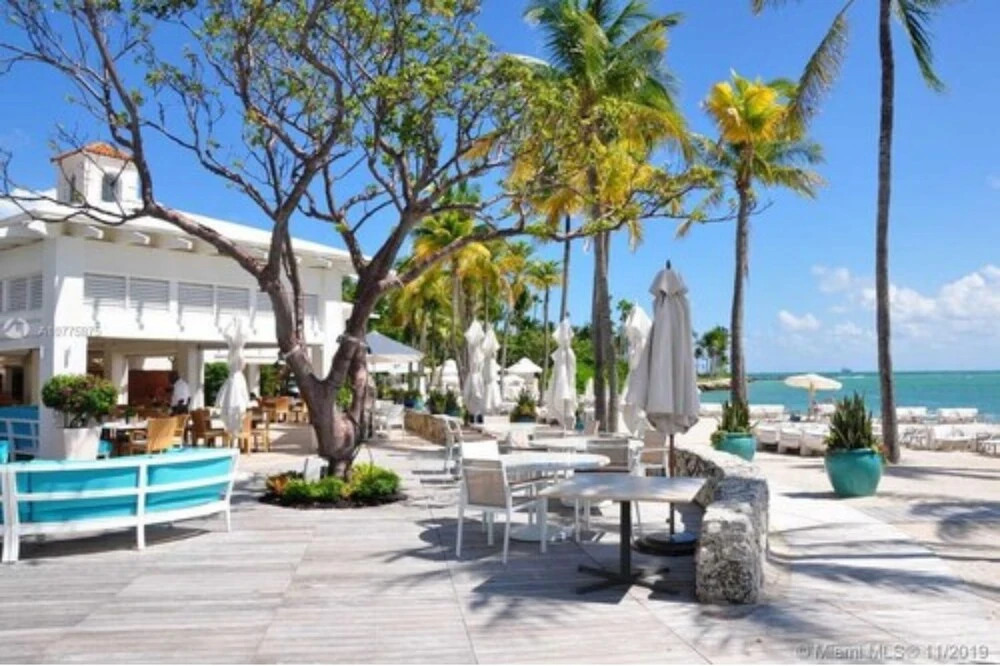 Beautiful Exclusive Fisher Island 3 En-suite Bedroom Apartment With Ocean and Pool Views 6 Guests