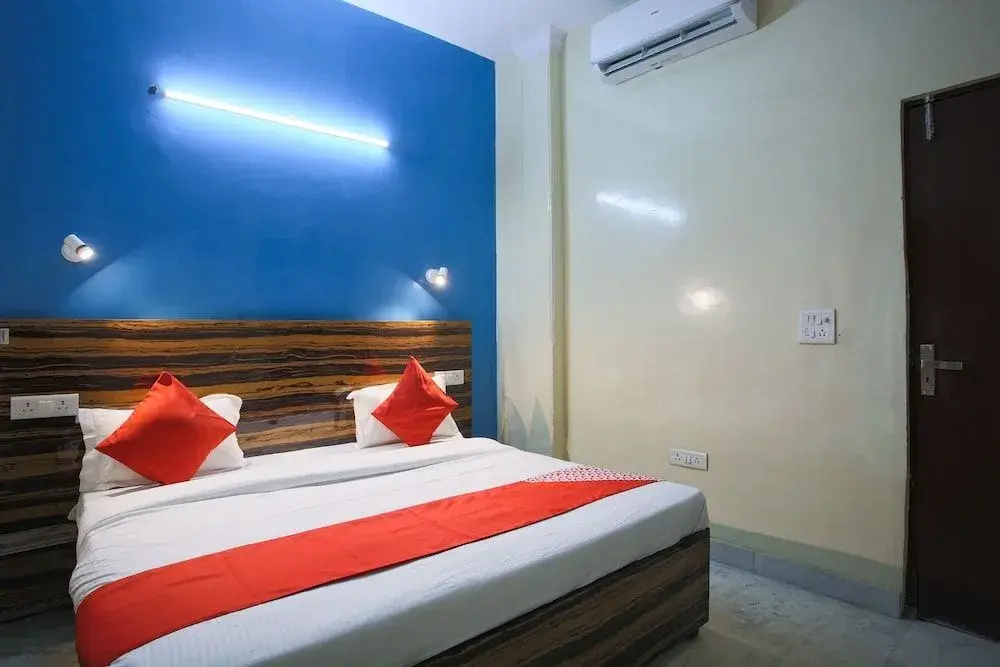 Silver Villa by OYO Rooms