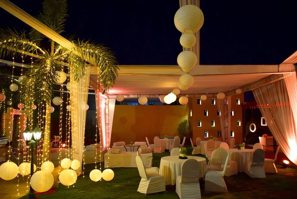 Hotel Ace Manor
