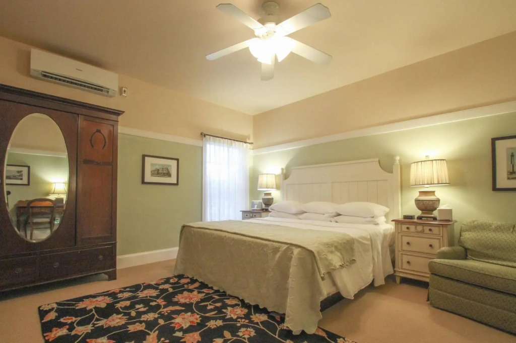 Beach Spa Bed and Breakfast