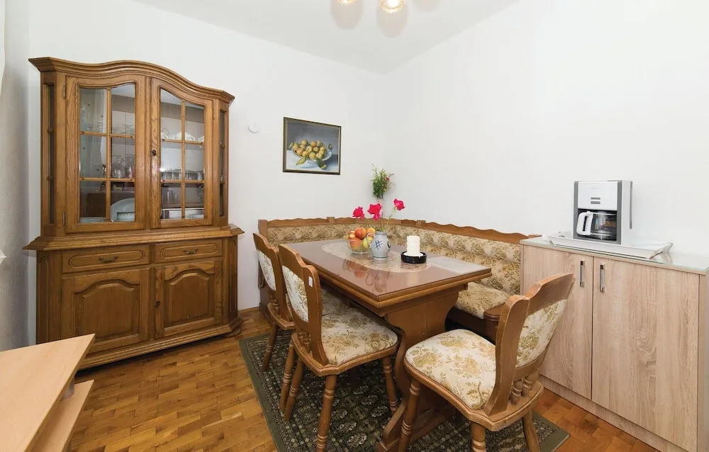 Awesome Home in Okrug Gornji With Wifi and 3 Bedrooms