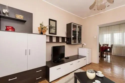 Apartments Tara