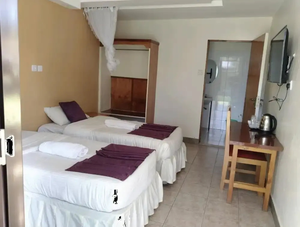 Fish Eagle Inn