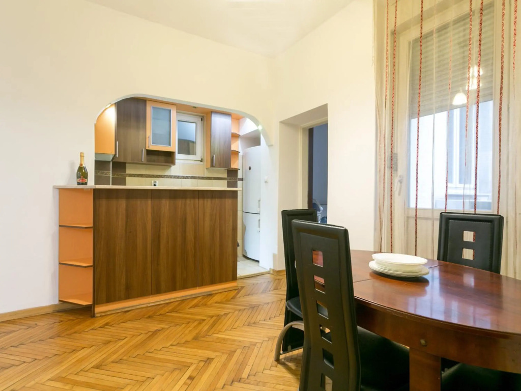 Marshal apartment