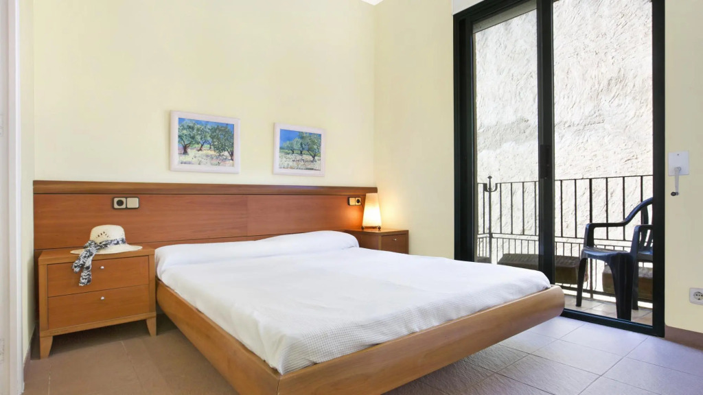 Ana 1 in Llafranc With 3 Bedrooms and 2 Bathrooms